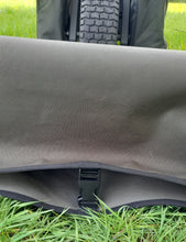 Load image into Gallery viewer, Midwater Barrow Tidy opening