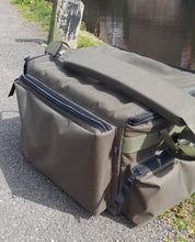 Load image into Gallery viewer, Midwater Boxall in olive on the canal