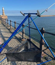 Load image into Gallery viewer, Midwater Luggage Tripod Nets